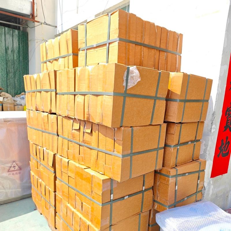 Ұлыбританиядағы жаңа тұтынушылардан электр есептегіш қорабына тапсырыстардың бірінші партиясы сәтті жіберілді